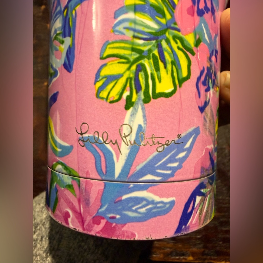 LILLY PULITZER Insulated Tumbler 30oz - Picture 5 of 6